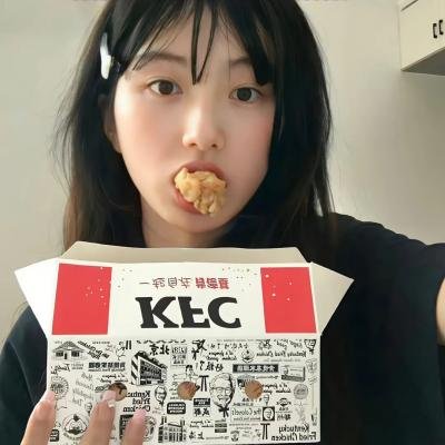 背带短裤丧尸来袭